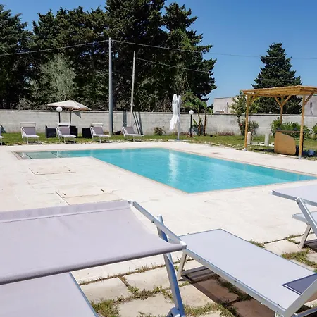 게스트하우스 Petra Leccese - Art & Design With Pool 기우르디냐노