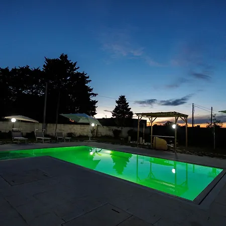 게스트하우스 Petra Leccese - Art & Design With Pool