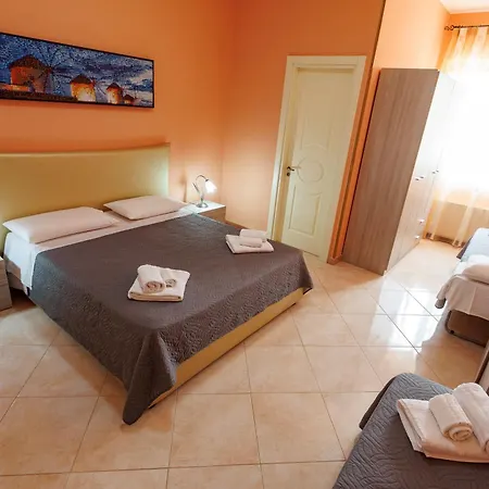 Penzion Petra Leccese - Art & Design With Pool