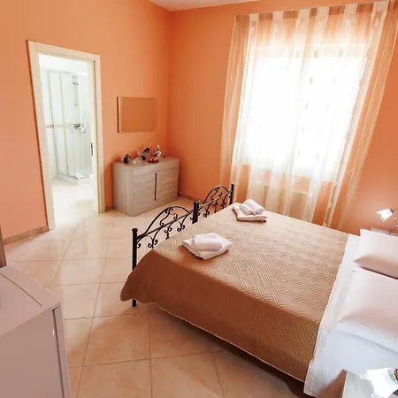 بيت ضيافة Petra Leccese - Art & Design With Pool 3*