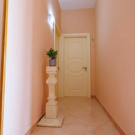 게스트하우스 Petra Leccese - Art & Design With Pool 3*
